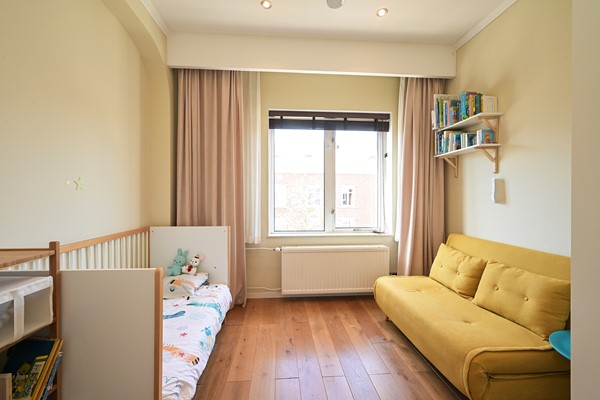 Medium property photo - Van Weede Van Dijkveldstraat 13B, 2582 KP Den Haag